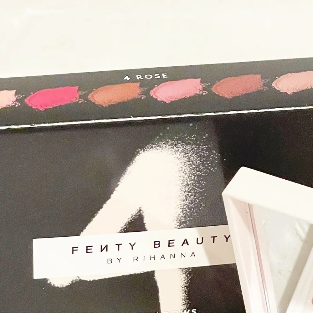 Fenty Beauty Rhianna Snap Shadows‎ Mix & Match Eyeshadow Palette 4 Rose NEW